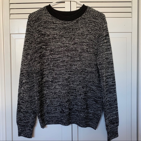 Oversized Black Crewneck Sweater - Picture 5 of 6